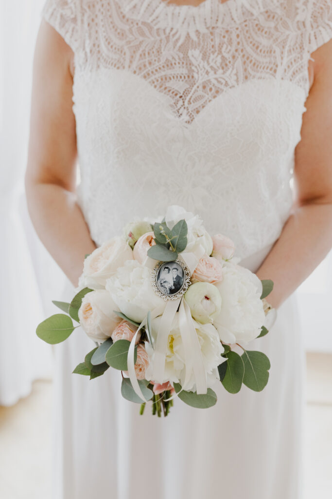 Hochzeit im Le Mariage Quedlinburg Floral Brautstrauß