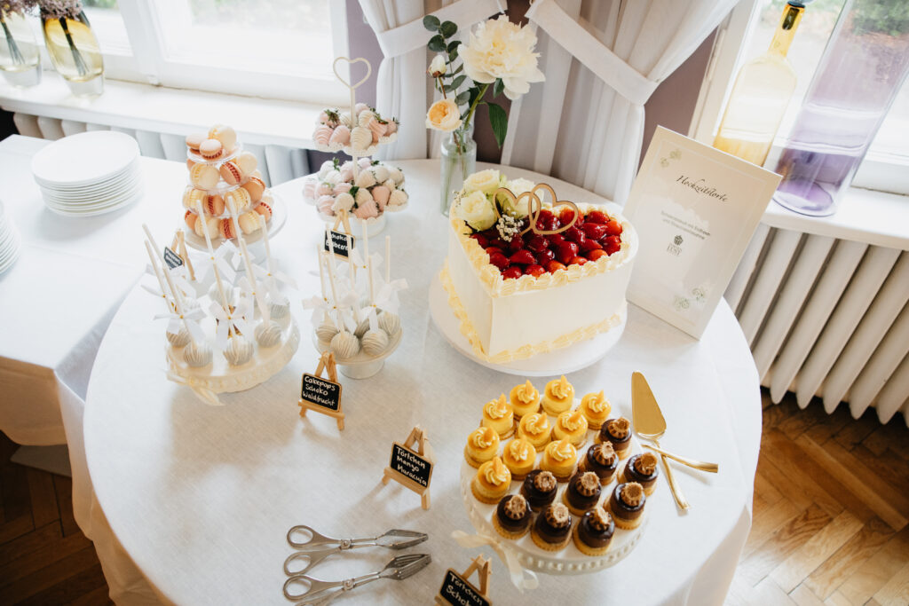 Tortenlust Hochzeitstorte und Candytable
